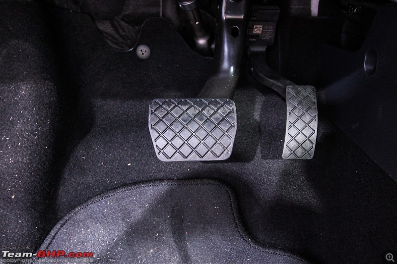Skoda Scala : Official Preview-pedals.jpg