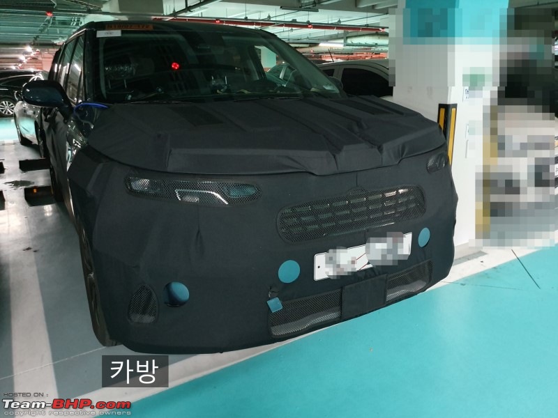 South Korea: Next-gen Kia Carnival MPV spied-kakaotalk_20190827_134920619.jpg