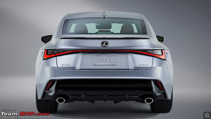 The new 2021 Lexus IS sedan-l6.jpg