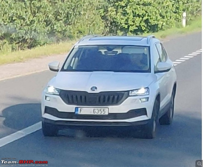 2021 Skoda Karoq facelift spied-1.jpg