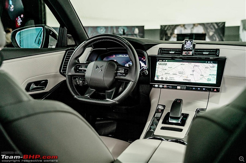 Stellantis designer wants to remove all screens from car interiors; find less intrusive alternates-ds7interior.jpg