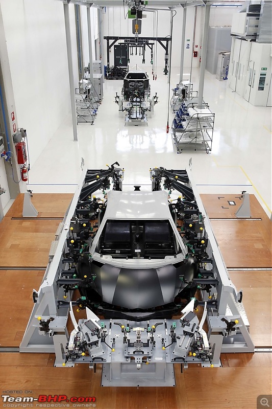 Lamborghini Aventador LP700-4 - Now Launched!-biw-assembly-station.jpg