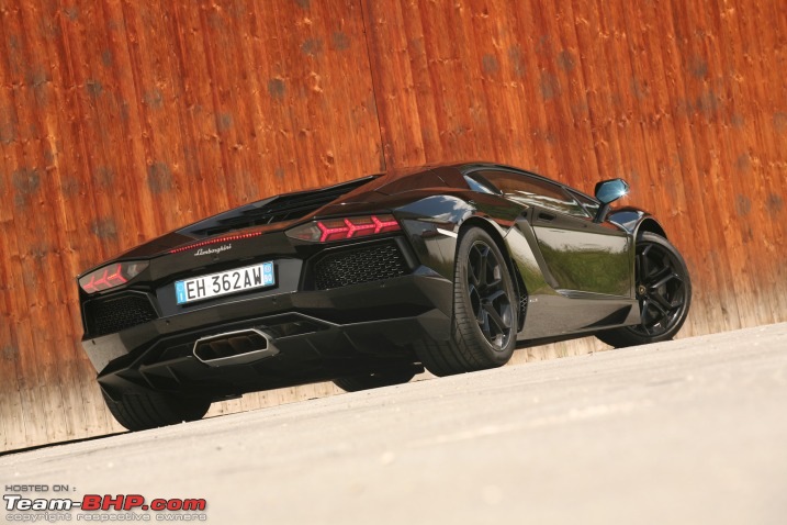 Lamborghini Aventador LP700-4 - Now Launched!-fe_8171116_717.jpg