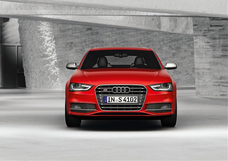2012 Audi A4 Facelift - Now unveiled!-1319945116221161683.jpg
