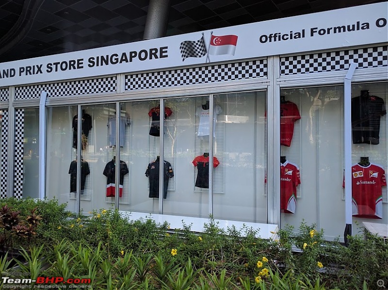 SINGAPORE GRAND PRIX POP UP MERCHANDISE STORE