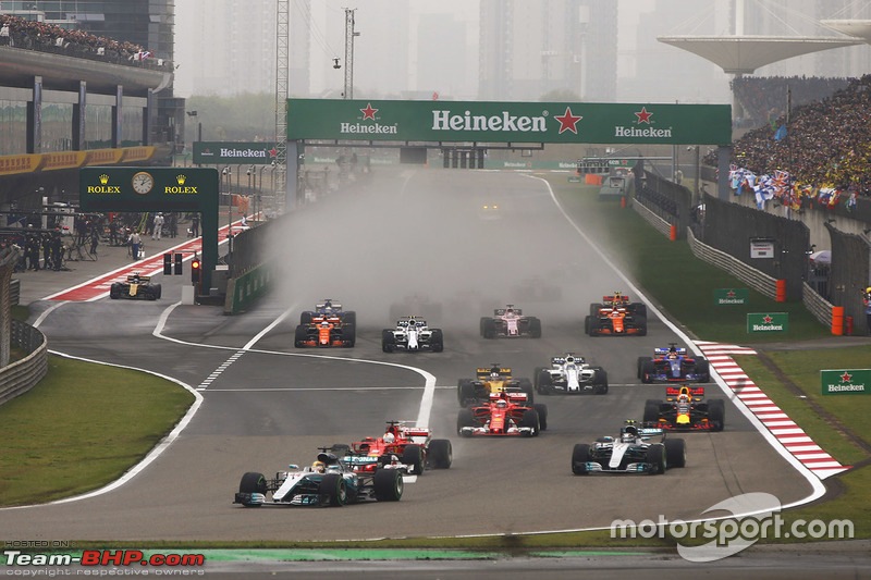 Formula 1: The 2018 Chinese Grand Prix-start.jpg