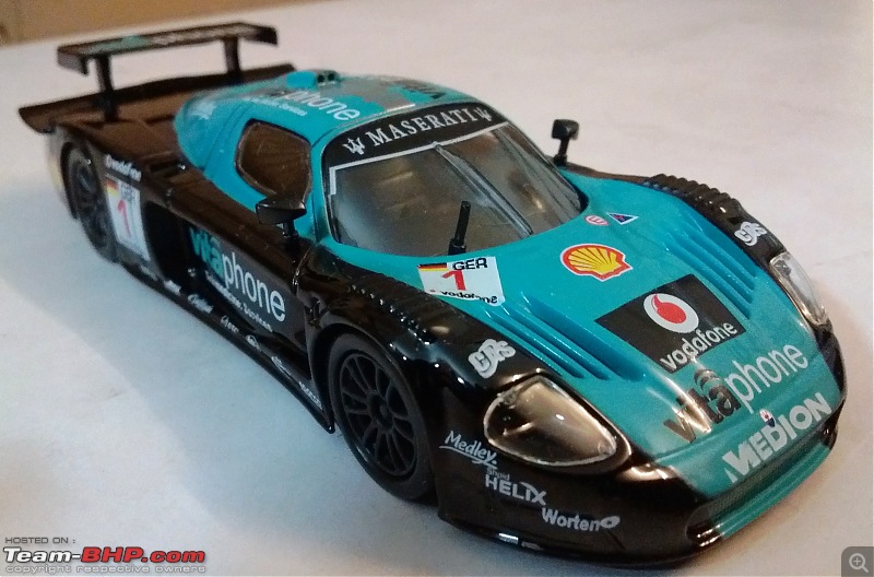 Race Cars with the best liveries-maserati-mc12.jpg