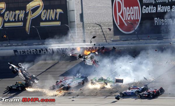 Indycar Crash 15 Cars Pile Up Rip Dan Wheldon Team Bhp 9812