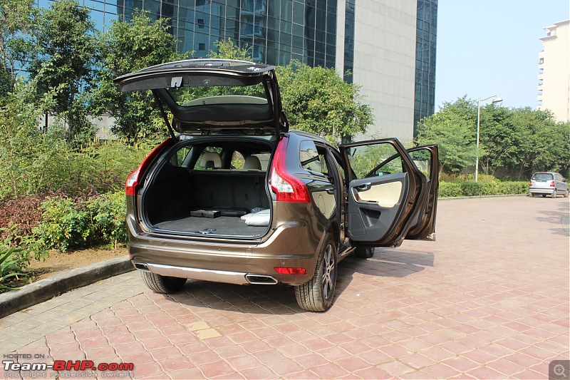 Volvo XC60, D5 Summum AWD. EDIT: Sold at 9-years and 1,00,000 kms!-5.jpg