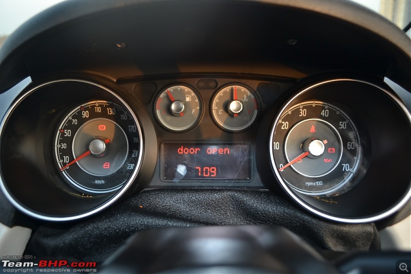 My 2014 Grey Fiat Linea 1.3L MJD-dials.jpg