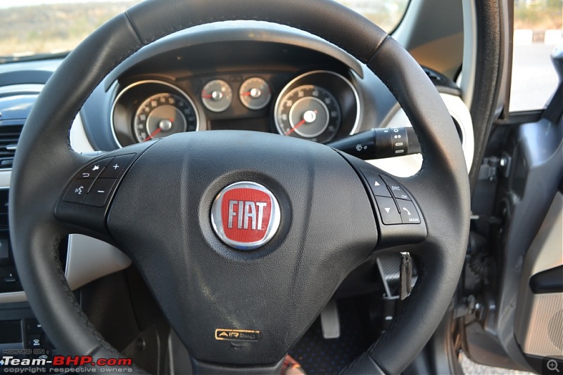 My 2014 Grey Fiat Linea 1.3L MJD-steering.jpg