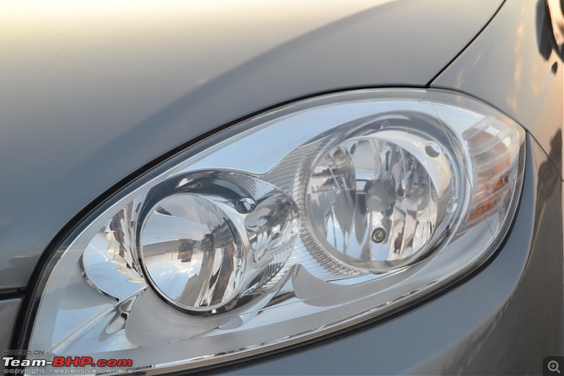 My 2014 Grey Fiat Linea 1.3L MJD-head-lamps.jpg