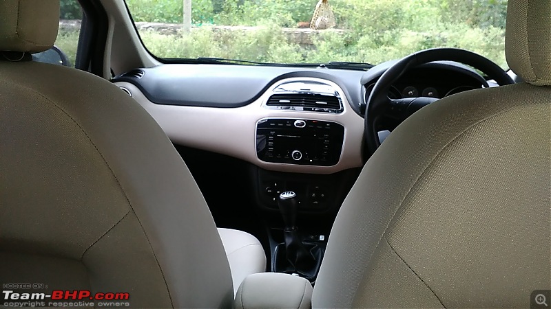 My 2014 Grey Fiat Linea 1.3L MJD-interior5.jpg