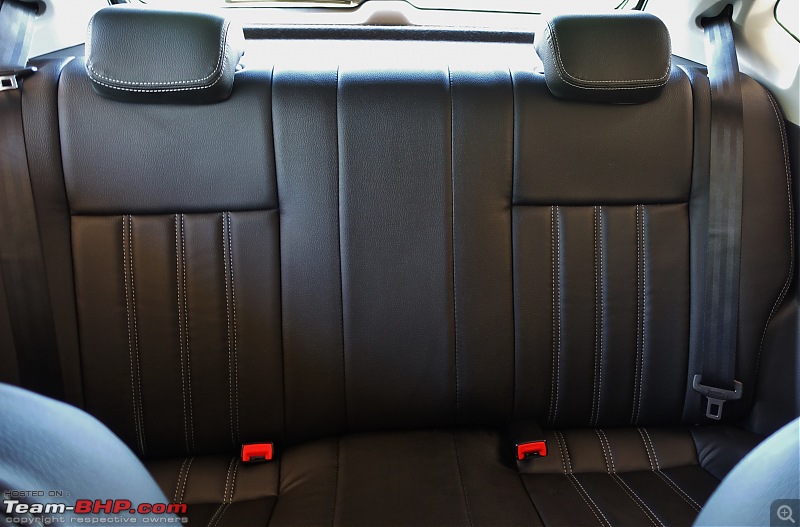 Carbon Steel Grey VW Polo GT TSI comes home! EDIT: 10000 km up + OEM bi-xenon headlamps upgrade!-rear-seats.jpg