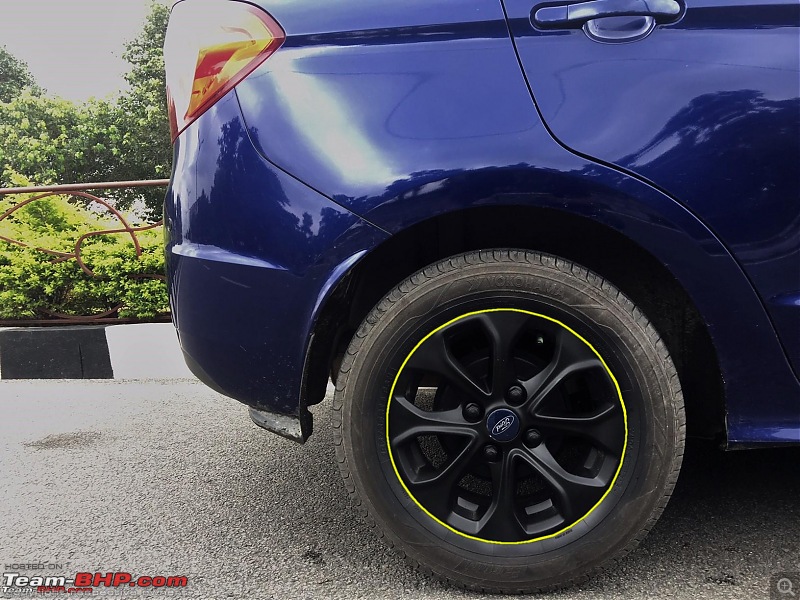 Ford Aspire TDCi : My Blue Bombardier, flying low on tarmac. EDIT: Now sold-mobikes-alloys-yellow.jpg