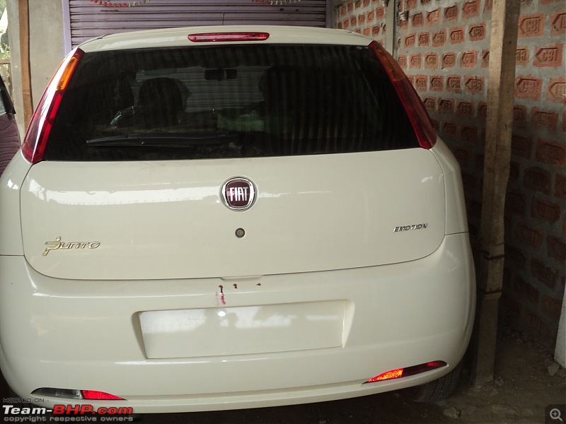Living with a Fiat Punto for 4.5 years & 1 lakh km-rear.jpg