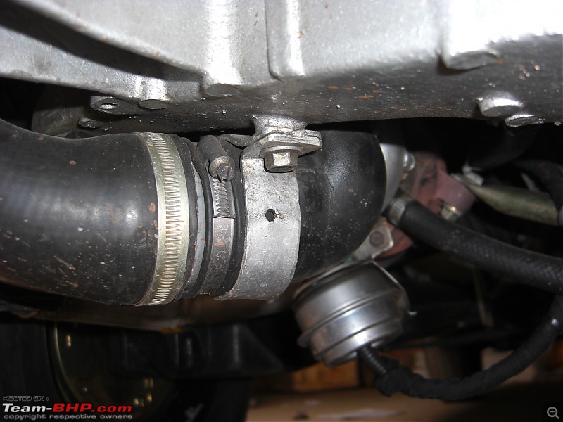 My TD to TDI VW Van (1990 model)-hose-firmly-clamped.jpg