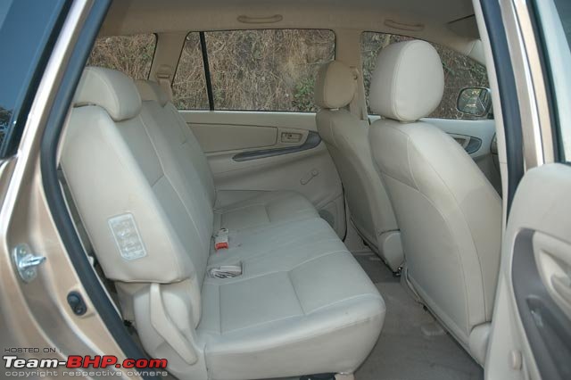 Innova 7/8 Seater SWAP| Are Seat Mounting bolts Layout common (for Middle Row only)?-toyota_innova_int5.jpg