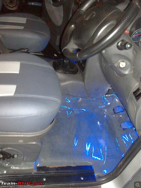 PICS : Car floor vinyl & lamination-04022010339.jpg