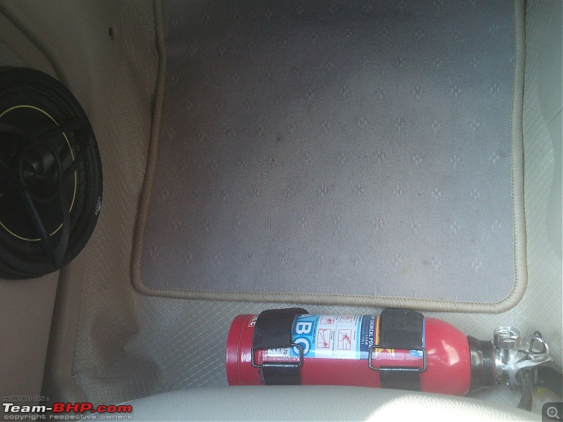 PICS : Car floor vinyl & lamination-dsc00268.jpg