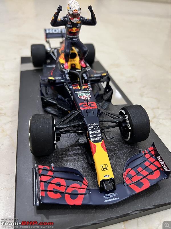 Adding the RB16B to my garage | 1:18 Red Bull-img_1760.jpg