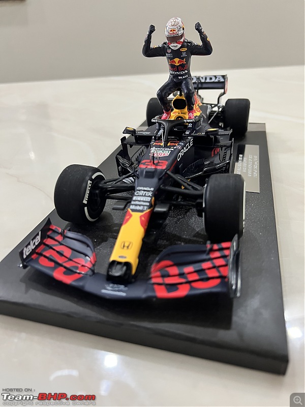 Adding the RB16B to my garage | 1:18 Red Bull-img_1773.jpg