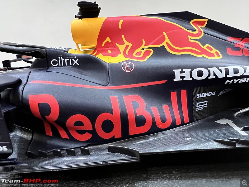 Adding the RB16B to my garage | 1:18 Red Bull-img_1836.jpg