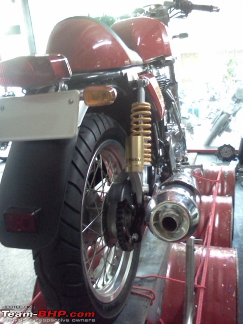 Royal Enfield Cafe Racer spotted testing. Edit: Now launched as Continental GT. Pg 10-img876.jpg