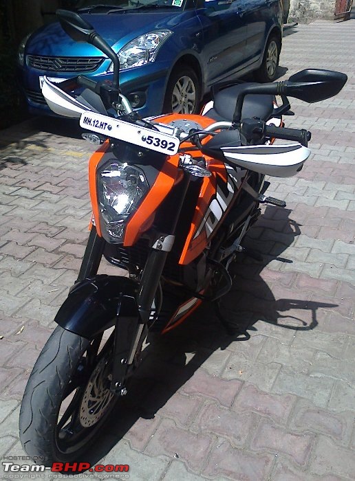 KTM Duke 200 : Baby Duke 222 unites with her new family!-2-she-goes.jpeg