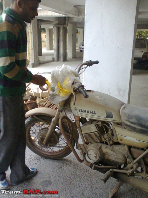 Got gifted a Yamaha RD350. EDIT: Restoration completed-imageuploadedbyteambhp1417930020.481159.jpg