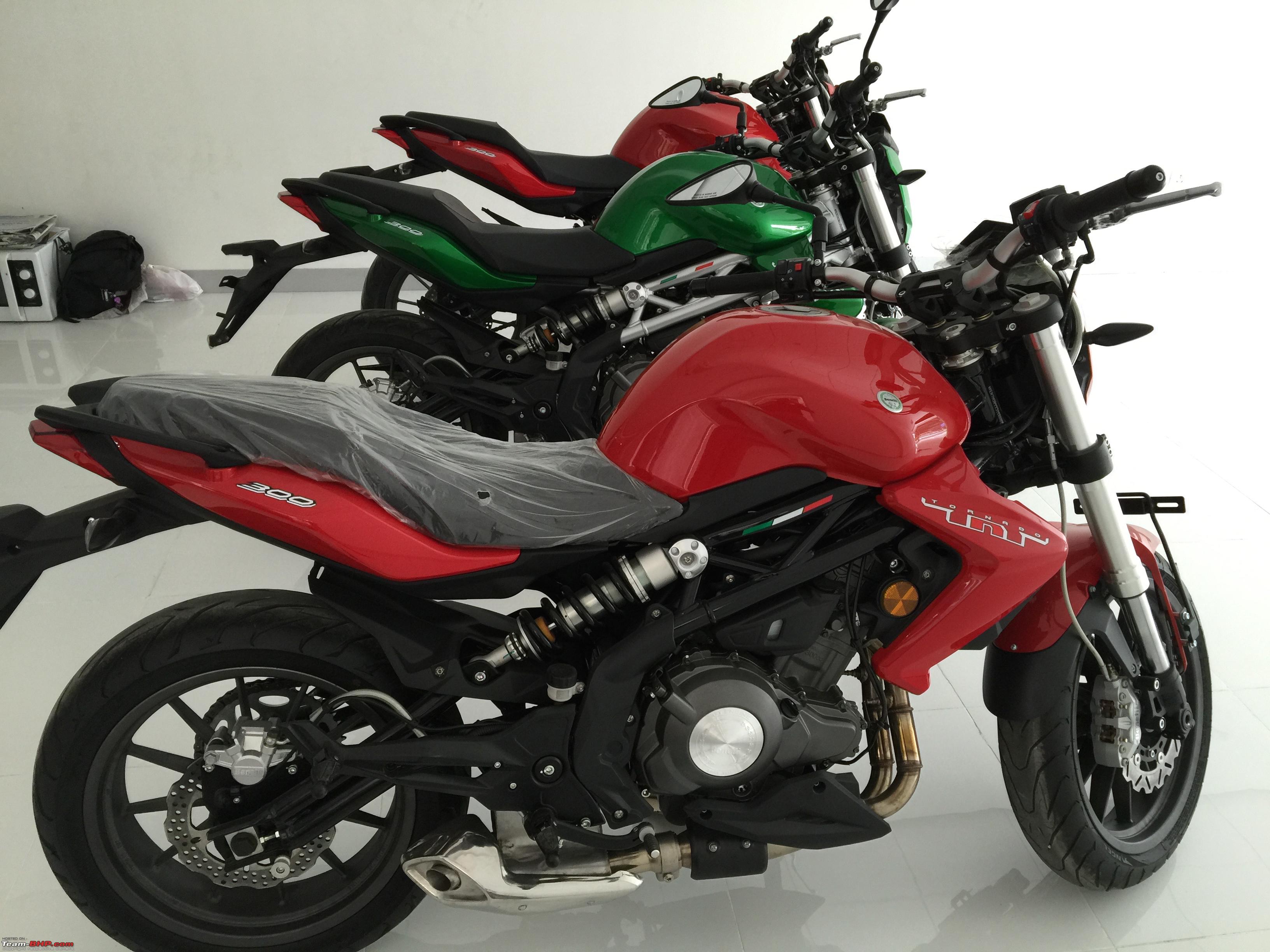 Benelli TNT 300 Price, Features, Specifications, 43% OFF