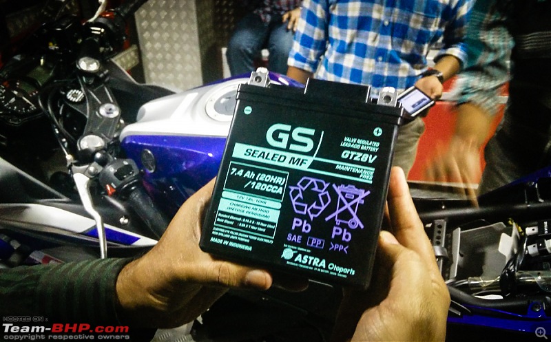 yamaha r15 battery