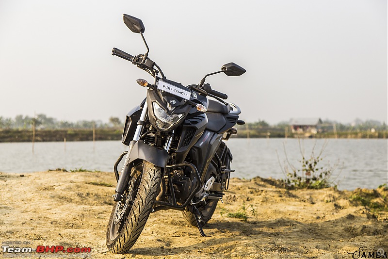 Yamaha FZ25 : An Owner's Point of View-3-quater-view-3.jpg