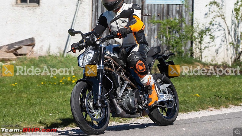 Next-gen KTM 390 Duke spied-duke3902.jpg