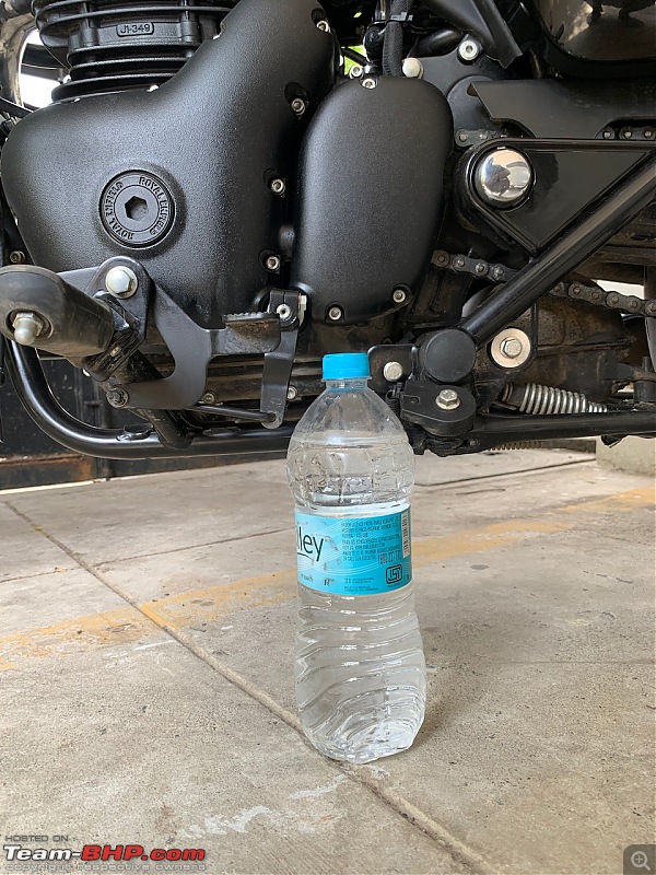 Royal Enfield Meteor 350 Review : 'Meteor'itic rise of a traveller-ground-clearance-bottle-reference.jpeg