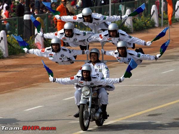 Royal Enfield bike ambulances for CRPF personnel-251485345161tvsapachertr180toreplaceroyalenfieldinrepublicdayparade4.jpg