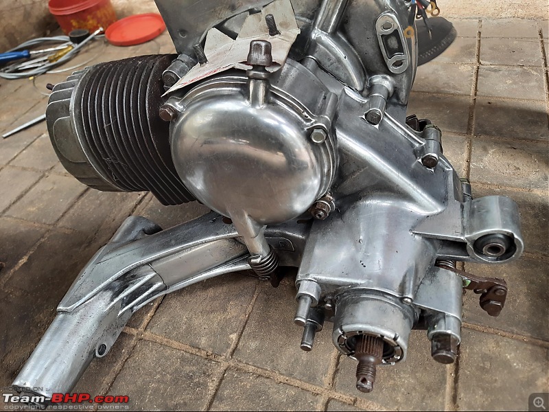 Built - A 1968 Italian Vespa 150-q2.jpg