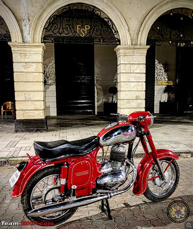 Vintage motorcycles in Bombay-photo_1608659532047.jpg