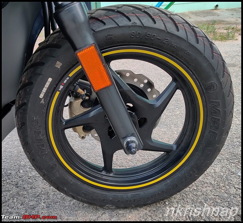 Ather 450X comes home to cut fuel costs-front-wheel-pin-stripe.jpg