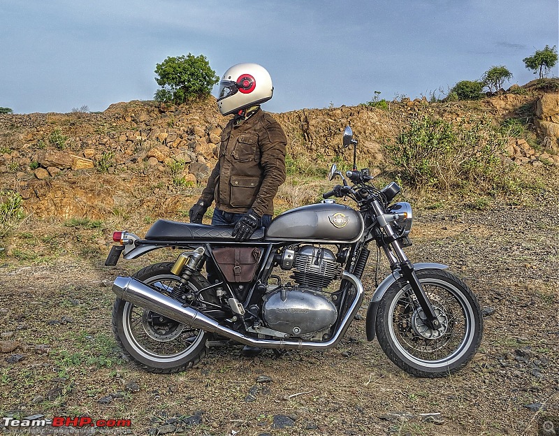 Silver Blitz 650: Royal Enfield Interceptor Ownership Review-interceptor-silver-blitz-650-smk-retro-royal-enfiled-nh44-helmet-3.jpg