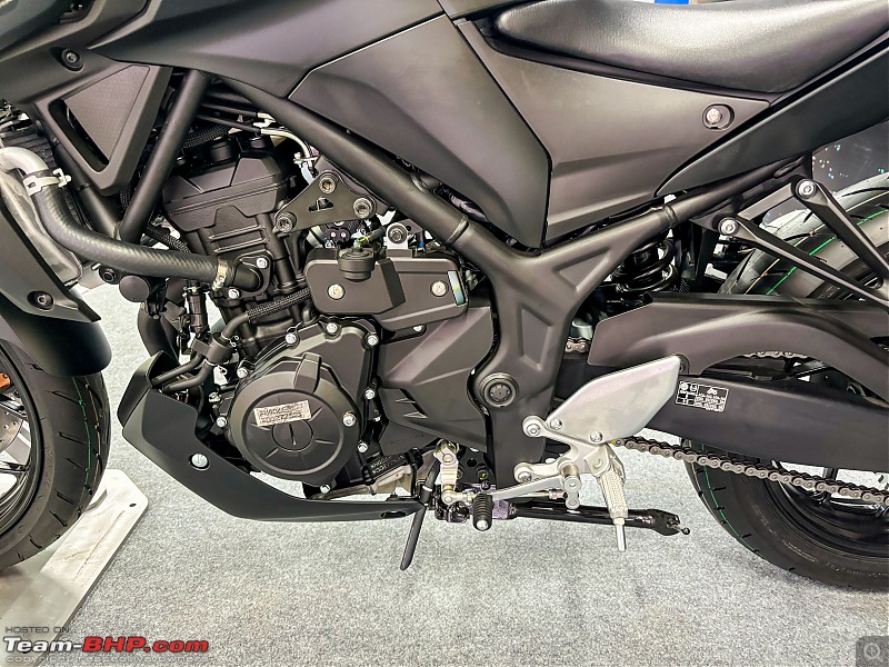 Yamaha R3 & MT-03 Review-2023_yamaha_dns_04.jpg
