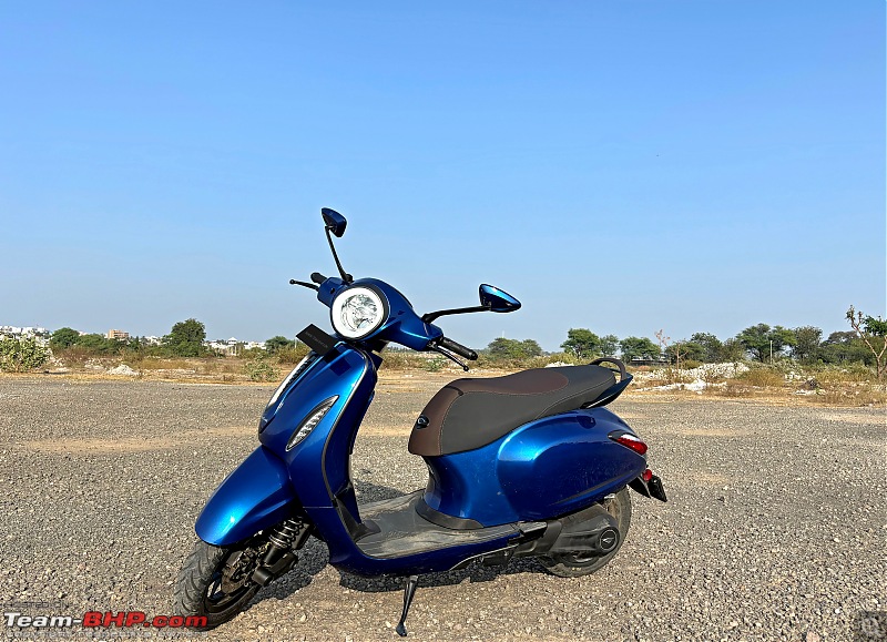 2024 Bajaj Chetak Premium Electric Scooter Official Review-1.jpg