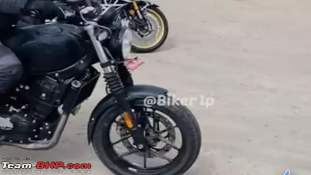 Royal Enfield Himalayan 450-based roadster spied-royalenfieldroadster450rightfrontthreequarter1.jpg