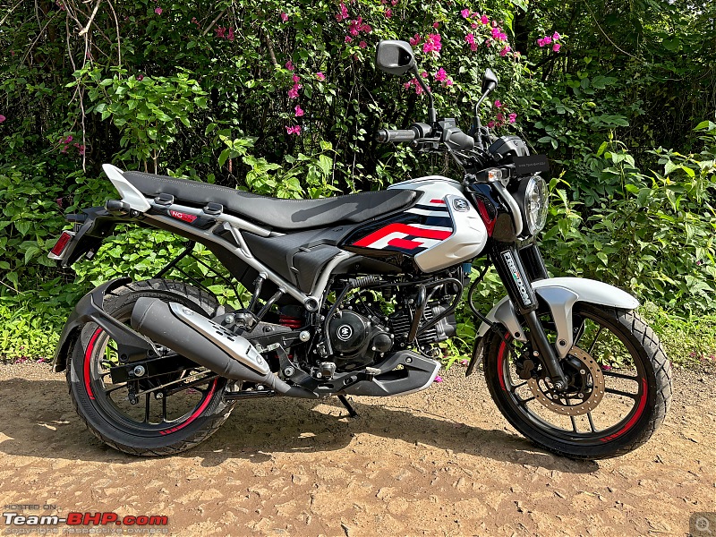 Bajaj Freedom 125 CNG Review-bike_side.jpg