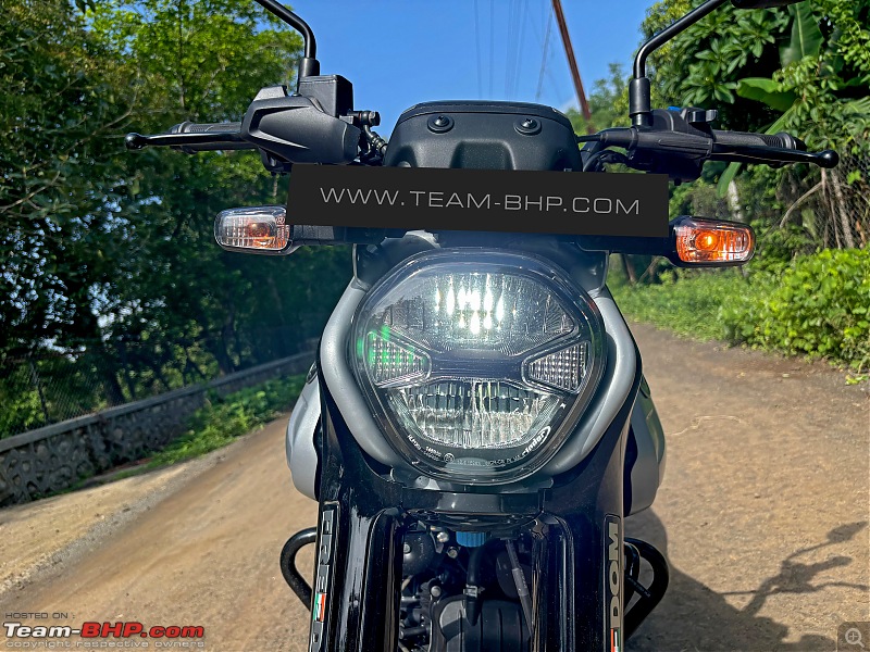 Bajaj Freedom 125 CNG Review-front_high_beam.jpg