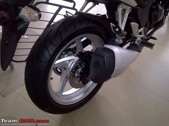 Honda's 250cc Bike : CBR250R!-img2011041400060resized.jpg