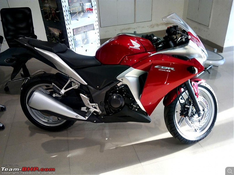 Honda's 250cc Bike : CBR250R!-05052011498.jpg
