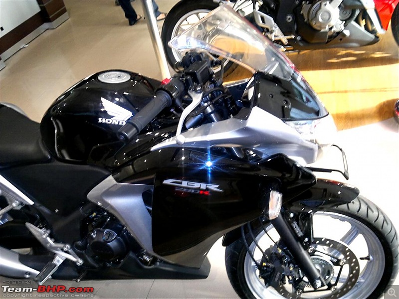 Honda's 250cc Bike : CBR250R!-05052011488.jpg
