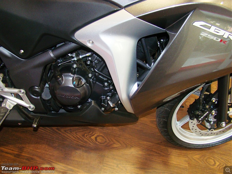 Honda's 250cc Bike : CBR250R!-test-ride-4.jpg