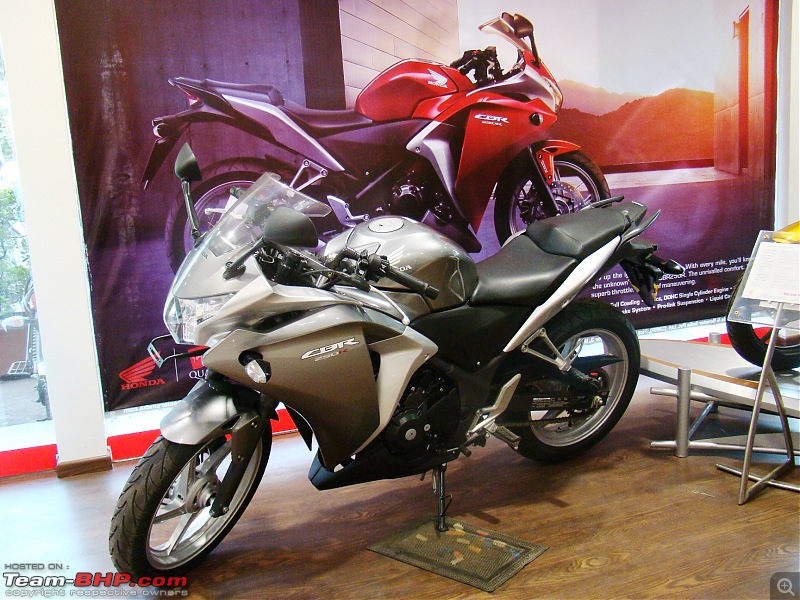 Honda's 250cc Bike : CBR250R!-test-ride-9.jpg